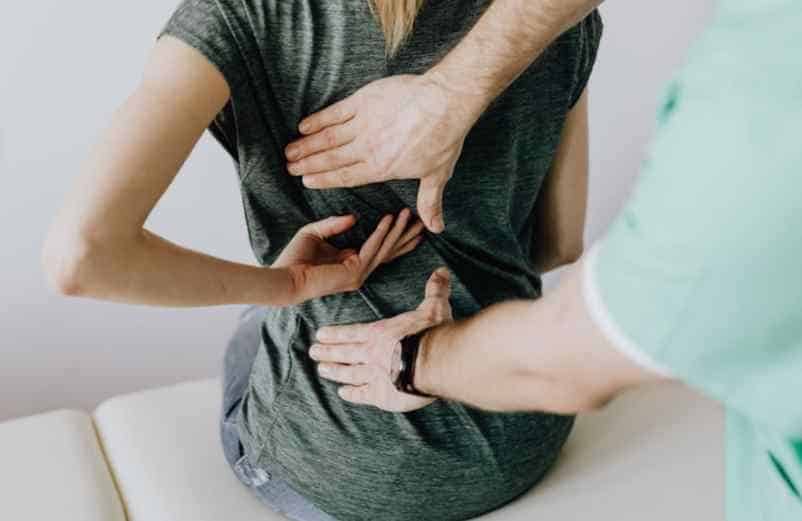 Mal de dos : 1 exercice ultra simple pour soulager la douleur en quelques minutes Handipacte Santé